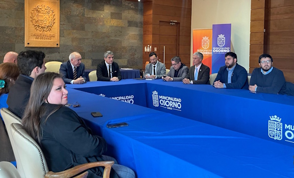 Gobierno Regional de Los Lagos destina 16 mil millones para reactivar obras del Liceo Carmela Carvajal en Osorno