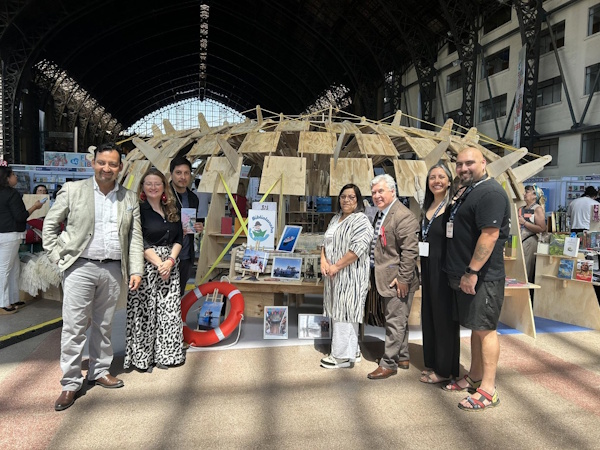 Región de Los Lagos despliega identidad y talento en el inicio de FILSA 2025